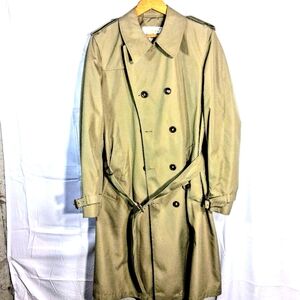 Men's Vintage Timeless London Fog 40 Long Beige/Khaki Trenchcoat/Raincoat